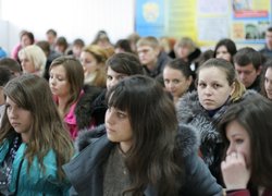 В обговоренні даної теми активну участь взяли викладачі та студенти ІІІ – ІV курсів кафедри фінансів і кредиту